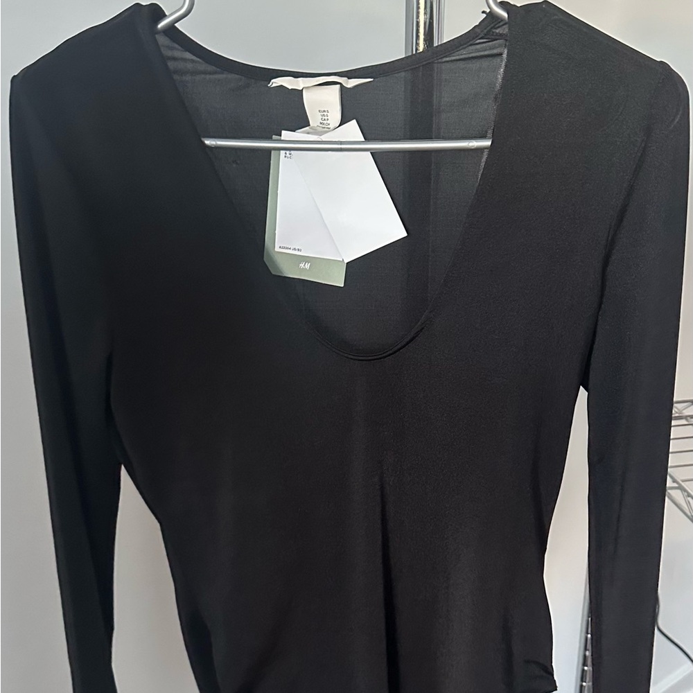 H&M Black Scoop Neck Long Sleeve Top